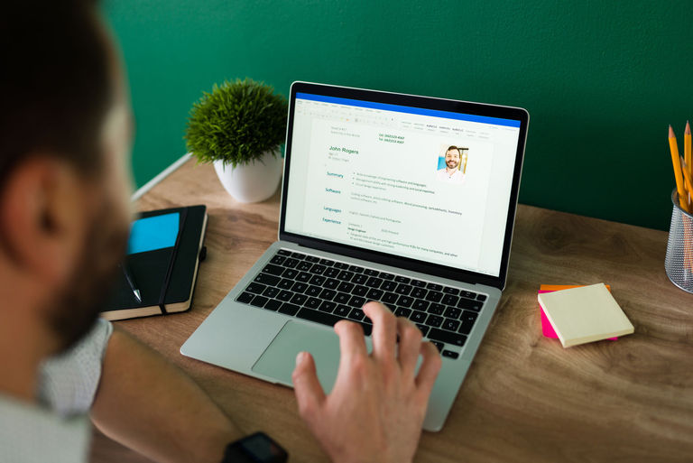 5 Best Background check tools in 2025 (Free & Paid)