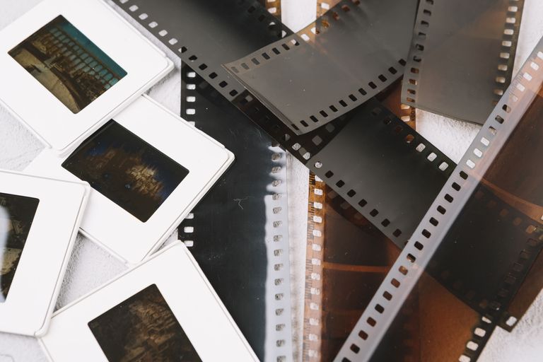 Les 5 meilleurs outils de recherche inversée d’images pour retrouver d’anciennes photos sur Internet