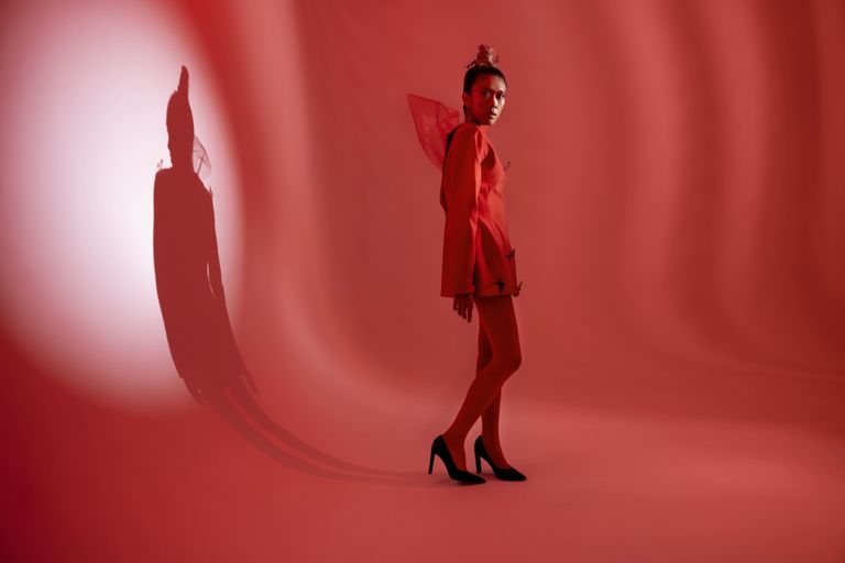Proteção de direitos autorais de imagens na indústria da moda: como a busca facial ajuda a detectar o uso indevido de fotos de modelos na internet?