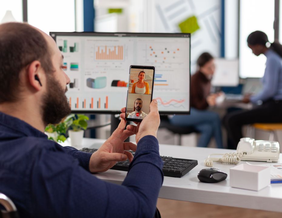 Reverse Image Search for Marketers: Best Use Cases and Benefits 