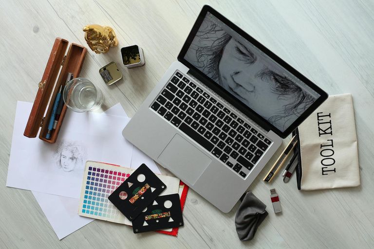 Benefits of Reverse Image Search for Graphic Designers