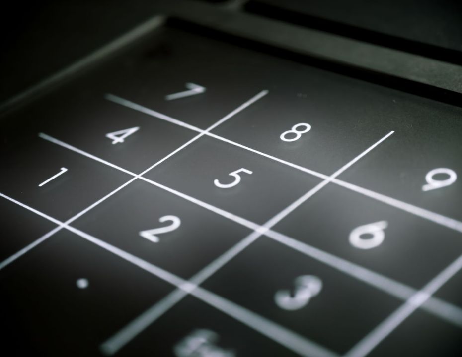 How Teams Can Improve Their Image Search Skills with AI-Powered Tools