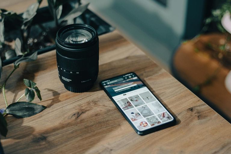 Top 5 Mga Website ng Reverse Image Search na Mobile-Friendly