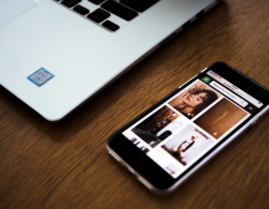 Searching and Comparing Photos Online: The Power of Modern Technology