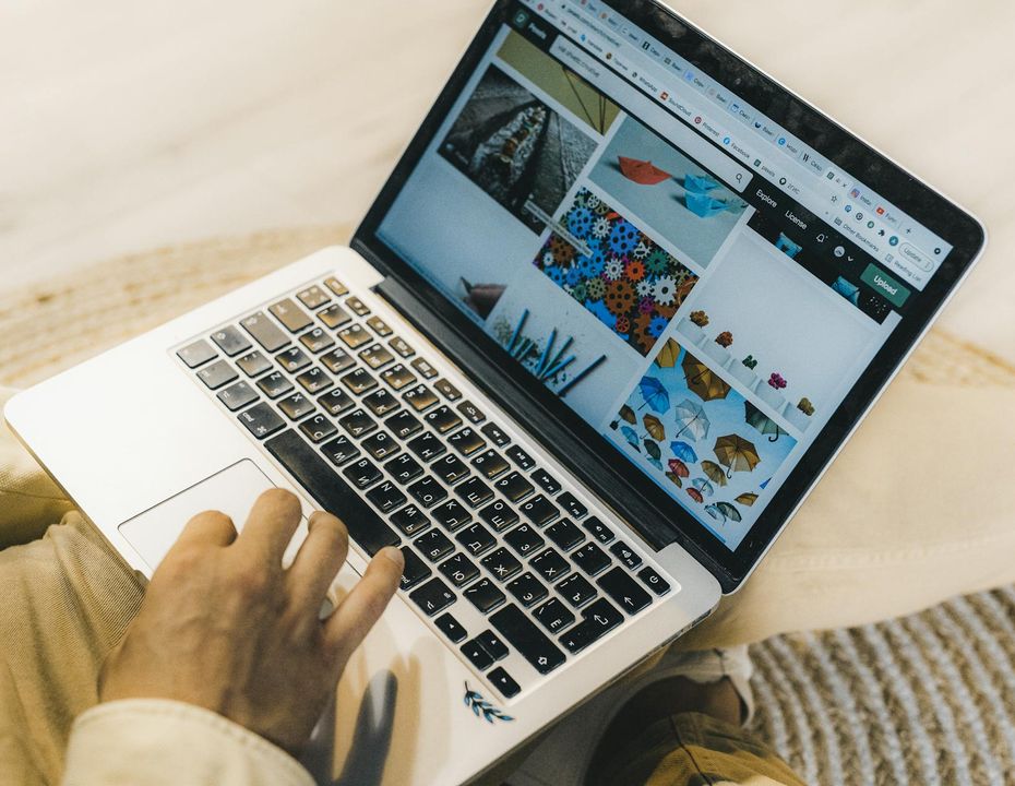 7 Ways Brands Can Use Reverse Image Search to Protect Themselves