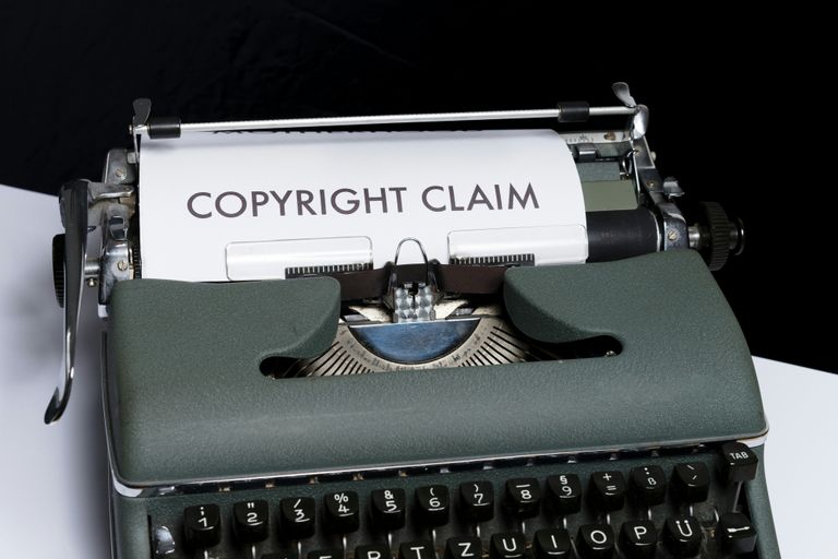 Copyright Protection with AI Reverse Image Search | Try it for free!