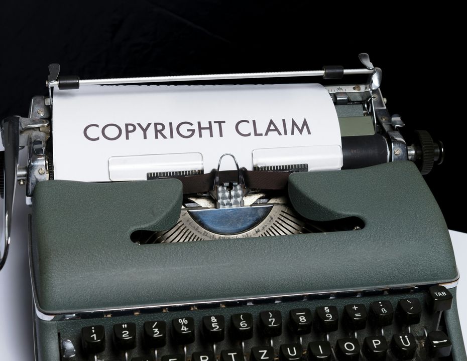 Copyright Protection with AI Reverse Image Search | Try it for free!